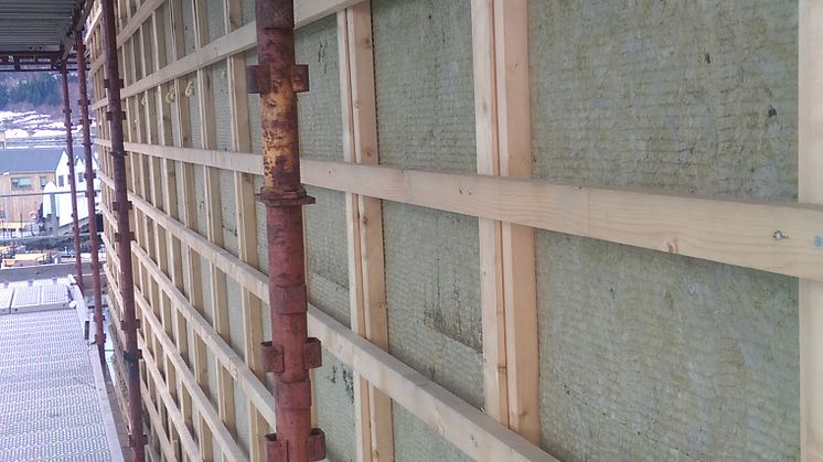 Tårnet er kledd utvendig med 100 mm REDAir FLEX fra AS ROCKWOOL