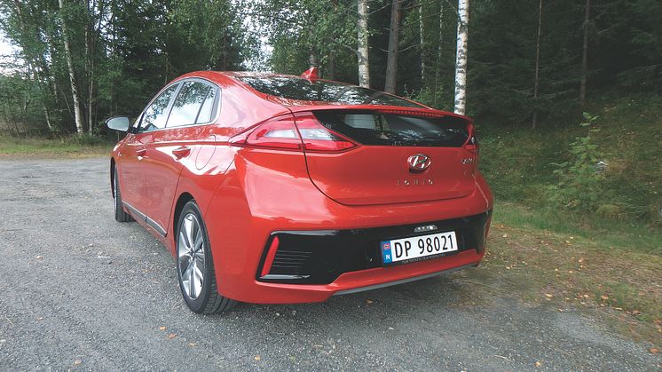 Hyundai IONIQ hybrid