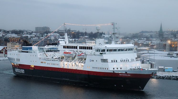 MS Vesterålen TRD  des22 foto Per-Robin Gustafsson Hurtigruten Norge