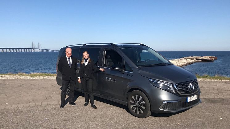 Fonus kör Sveriges första eldrivna begravningsbil