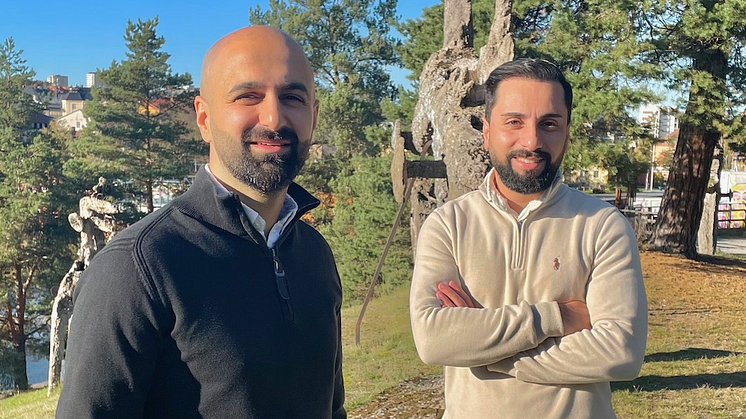 George Touma (vänster) och Elias Sharro, vd (höger) välkomnar fler till bolaget.  Foto: Structor