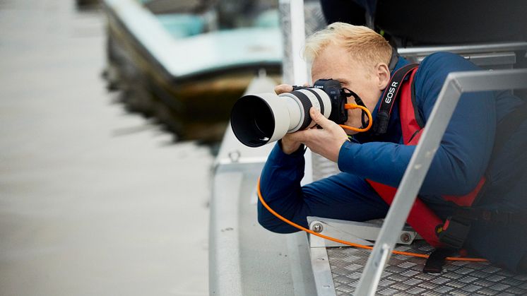 Canon launches a world first RF lens – the third addition to its F2.8L trinity series – and a new portrait lens for the RF mount 