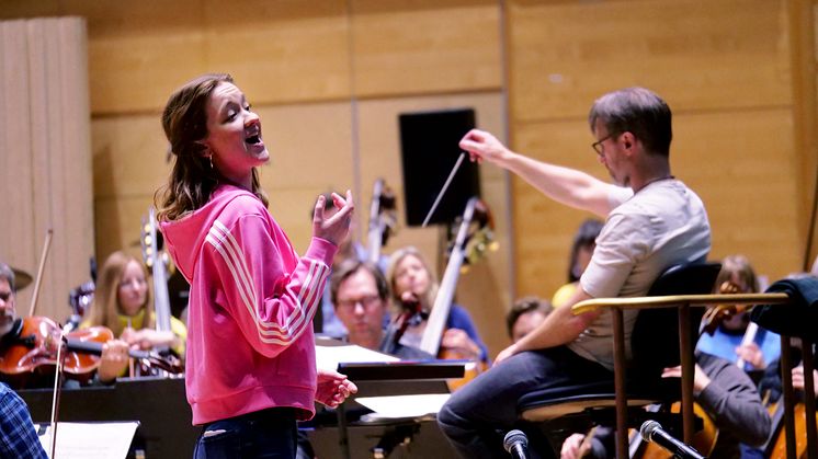 240418_EbbaLejonclou_SON_RepÖnskekonsert_fotoCarolineKvick_2.jpg