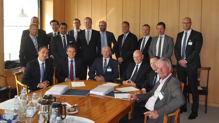A.P.Møller-Mærsk Group og ESE-Holding indgik den 7. juli aftale om at sælge sine aktier i ESVAGT til investeringsselskaberne 3i Infrastructure og AMP Capital. De nye ejere deler ejerskabet.
