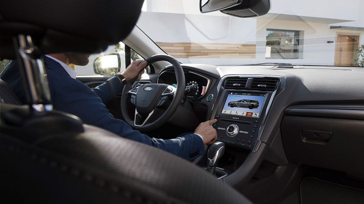 Ford Mondeo Hybrid stationcar