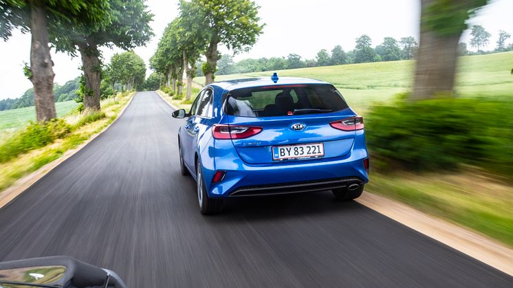 2018_Kia_Ceed_Dynamiske_45