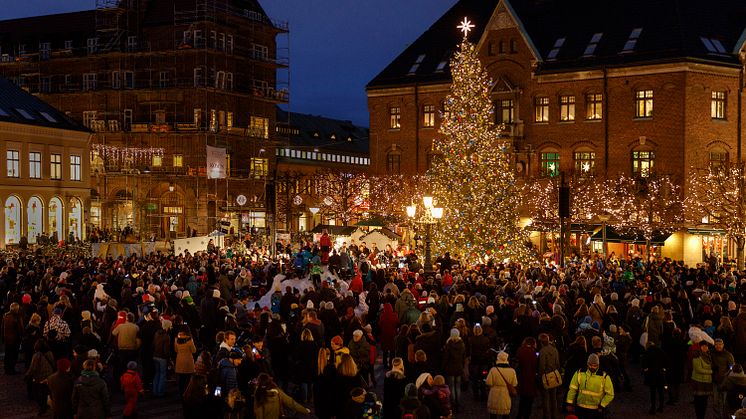 Grantändningen på Stortorget 2017.