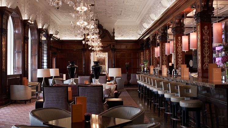 Musical entertainment at the Cadier Bar