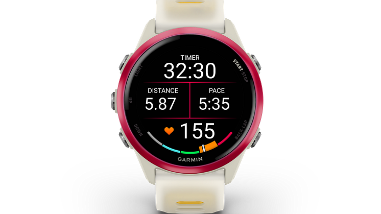 010-02970-02_03_Forerunner570_42mm_RaspberryMango_HR_Front_0007_running_screen.png