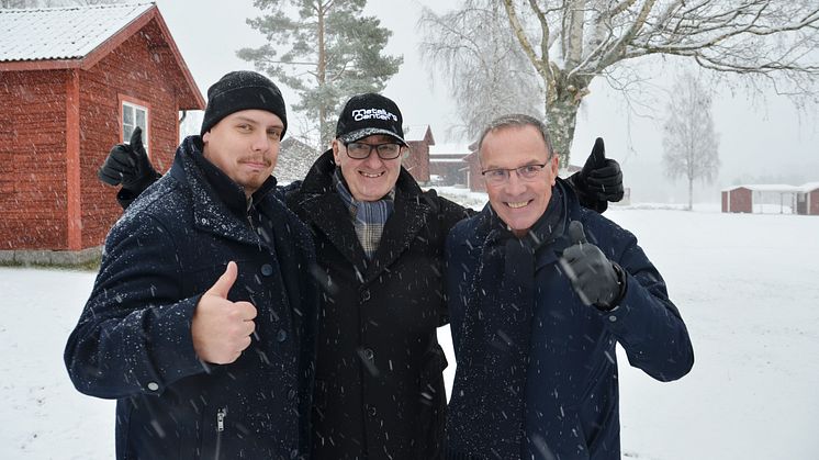 Patrik Tegnér pro, Christer Pettersson Metallurgcenter och Björn Aspling ordförande Leksands GK