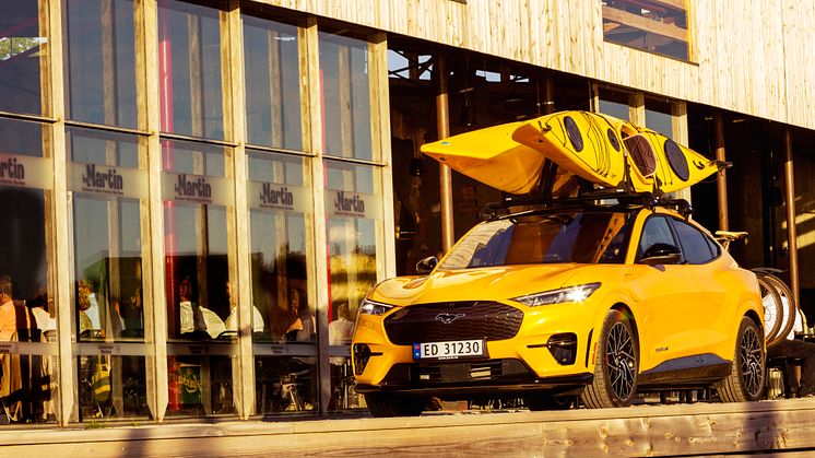 Ford Mustang Mach-E GT taklast 2022 (22)