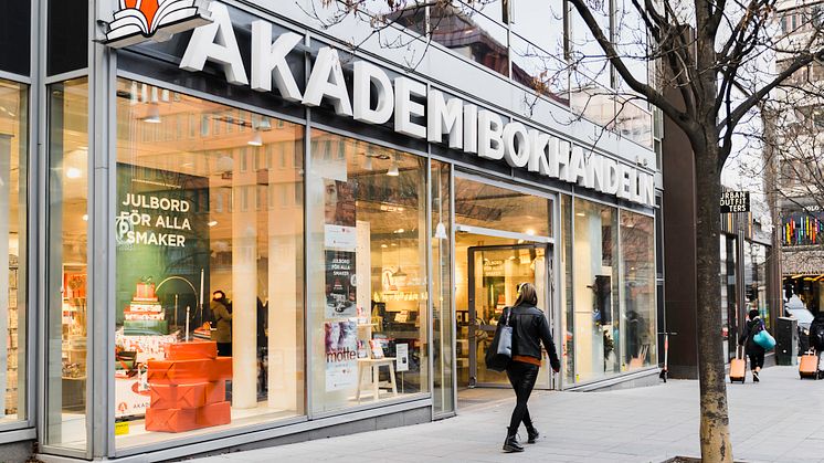 Telia fibrerar Akademibokhandeln