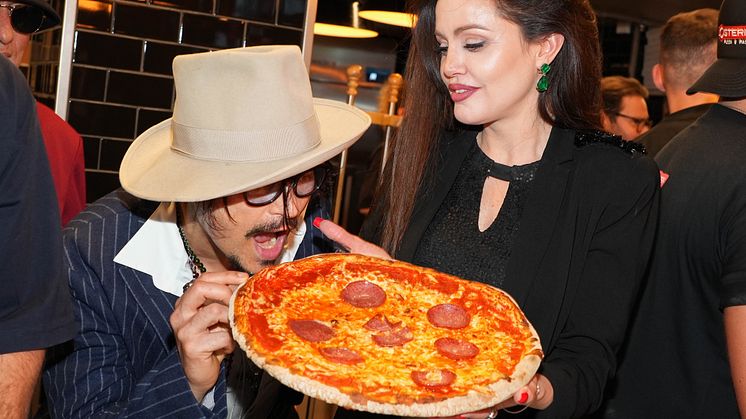 LO_NFA 23_Doubles von Johnny Depp + Angelina Jolie