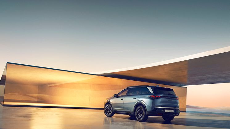 PEUGEOT_E5008_2403STYP_132