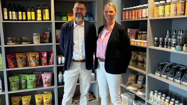 Bild av Ola Lundkvist och Sofia Lundkvist i DAVA Foods Sweden AB
