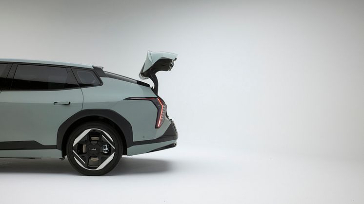 kia-ev4-fastback