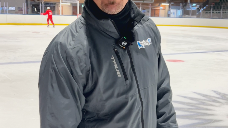 HockeyPT Andreas Larsson har 30 års erfarenhet av hockeyfantaster och stora drömmar.