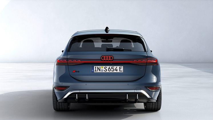 Audi S6 Avant e-tron