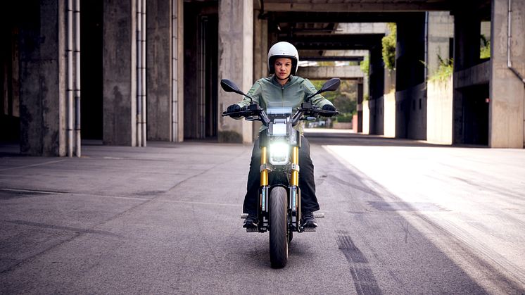 Helt nye BMW CE 02