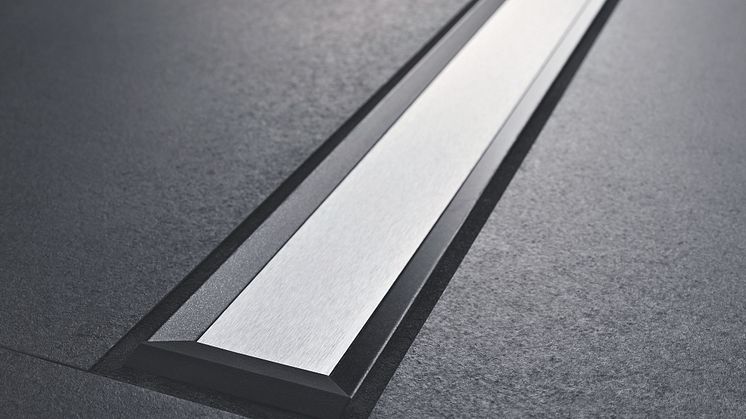 Geberit Cleanline-suihkukouru, lähikuva