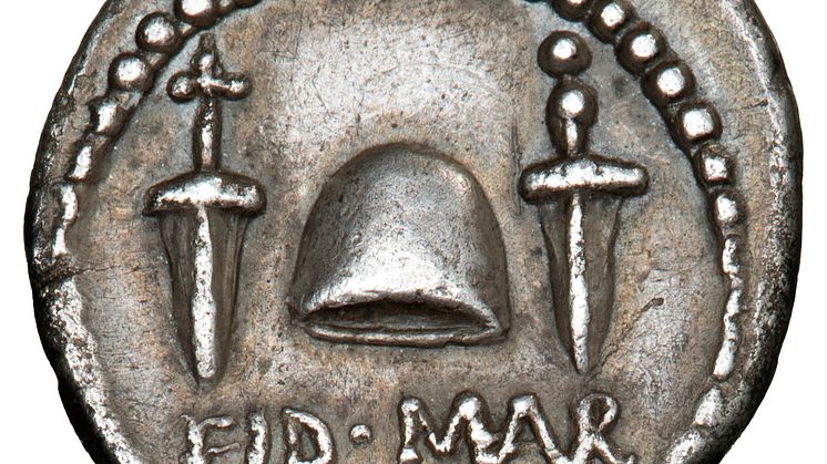 M. Iunius Brutus og L. Plaetorius Cestianus, Eid Mar denar, Cr. 508:3 ..