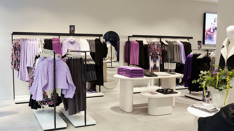 Gina Tricot opens the doors to its new, ultra-modern, omni-focused shopping destination in Stockholm.