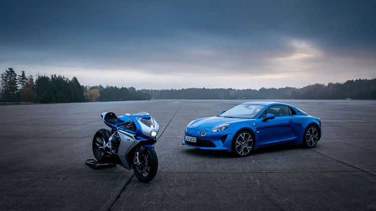 Alpine er et ikonisk mærke under Groupe Renault. Nu lanceres en Alpine version af den legendariske Italienske motorcykel MV Agusta
