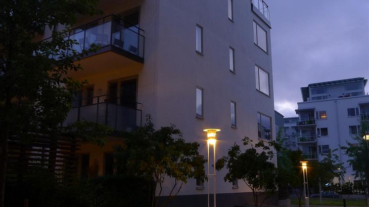 Bild 3. Kv. Konvojen i Hammarby Sjöstad. Fox Design har levererat belysningen.