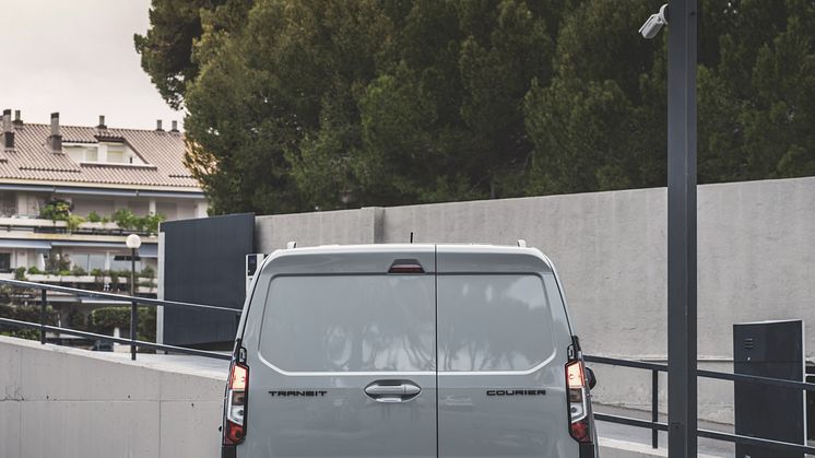 Transit Courier Cactus Grey (3)