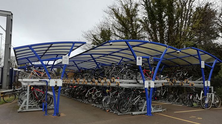 Harpenden station cycle racks