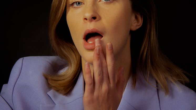 Amanda Aasa. "Bete dig" (singelomslag)
