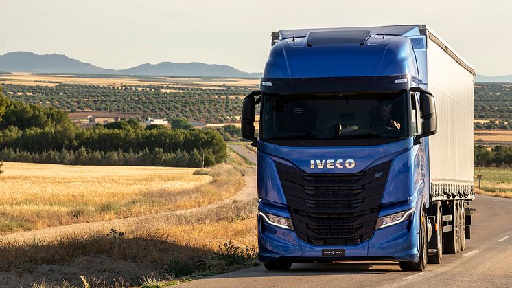 IVECO S-WAY NP
