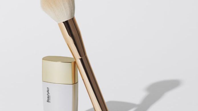 Uppnå naturlig perfektion med två nya basprodukter från BeautyAct