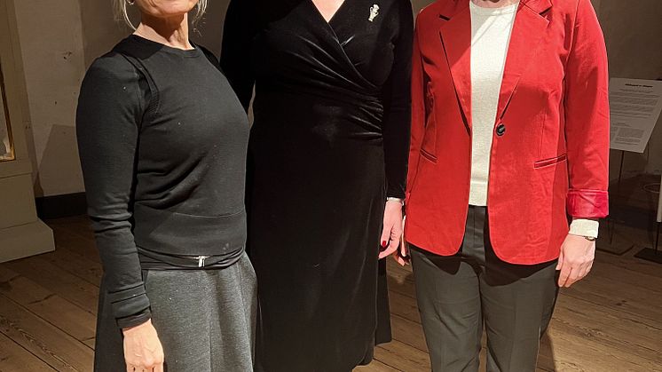 Intheshadow_vernissage1