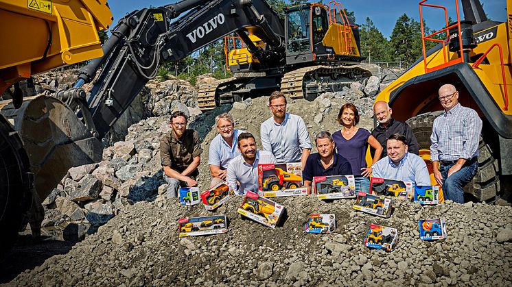 Volvo CE och Dickie Toys - teamet