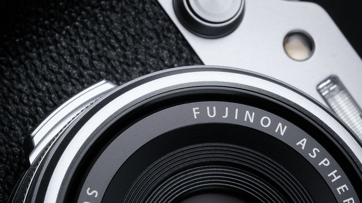 X100VI_black back_14