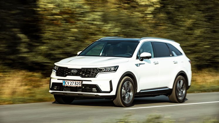 Den nye Sorento er KIAs første model med et nyt multikollisionsbremsesystem (MCB), som bidrager til at forhindre følge-kollisioner