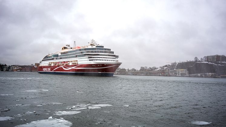 Härliga scener i Stockholm: Världens klimatsmartaste fartyg Viking Glory anlände i dag