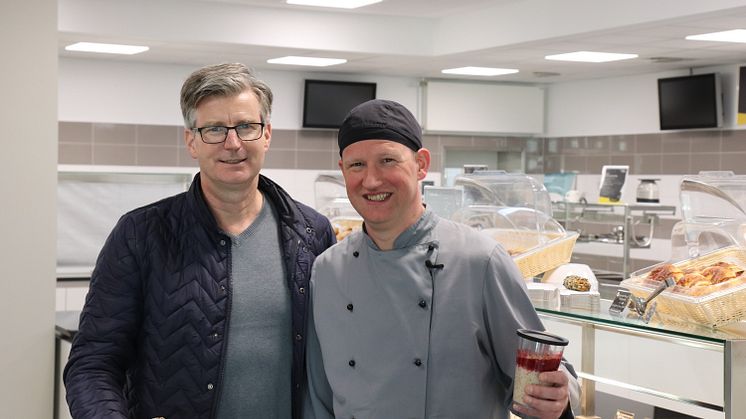Bistrofläche wird zum Lern-, Arbeits- und Aufenthaltsraum