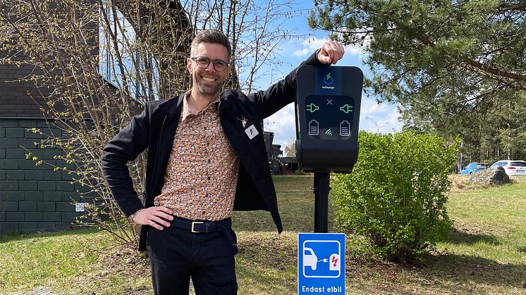 Eric Kling, IT-, fastighet- och hållbarhets-ansvarig på Sigtunahöjdens elladdnings parkering 