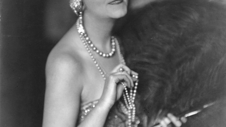 Nell Walden inför Reiman-Ball konstnärsmaskerad 1927