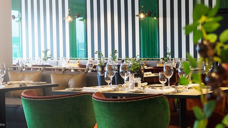 TUI MS5 Main Dining, Brasserie