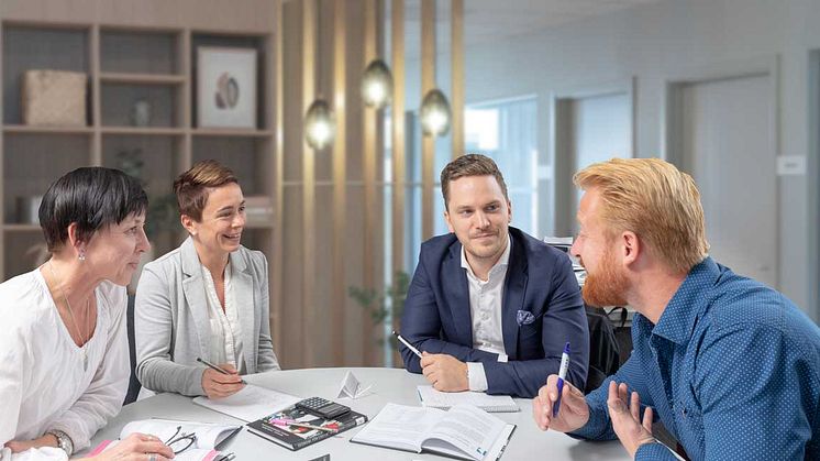 Tillsammans blir IHM Business School och Star Republic bäst i klassen. 
