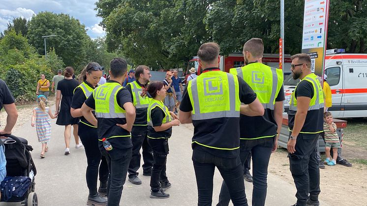 Sicherheitskräfte der LIEBLANG Gruppe am Festival-Sonntag bei DAS FEST in Karlsruhe
