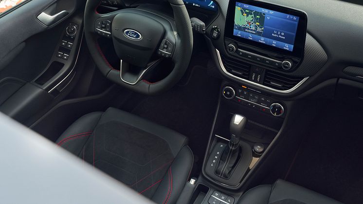 2021_FORD_FIESTA_ST-LINE_INTERIOR_07