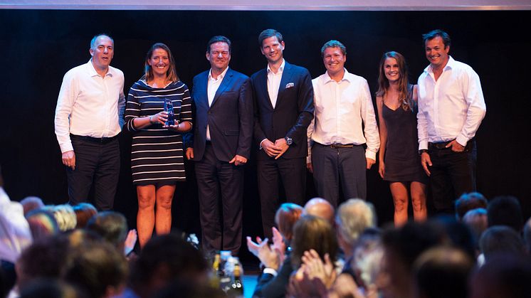 'Turn the Tide on Plastics' skipper Dee Caffari (second left) receives Bluewater 'Water Without Plastic Legacy Award’ from Bluewater founder and CEO Bengt Rittri (third from left) and President Anders Jacobson (center) 