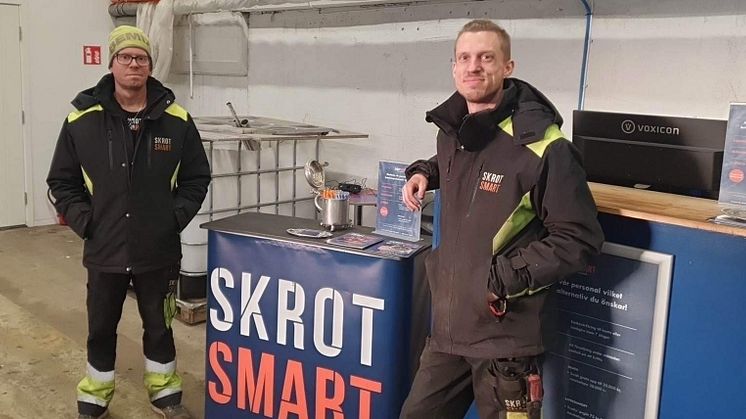 Daniel och Jesper Söder, SkrotSmart i Trollhättan brinner för att upplysa ekonomiskt utsatta om metallåtervinningens fördelar.