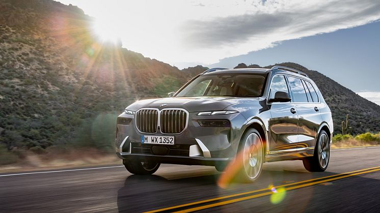 BMW X7 uudistuu