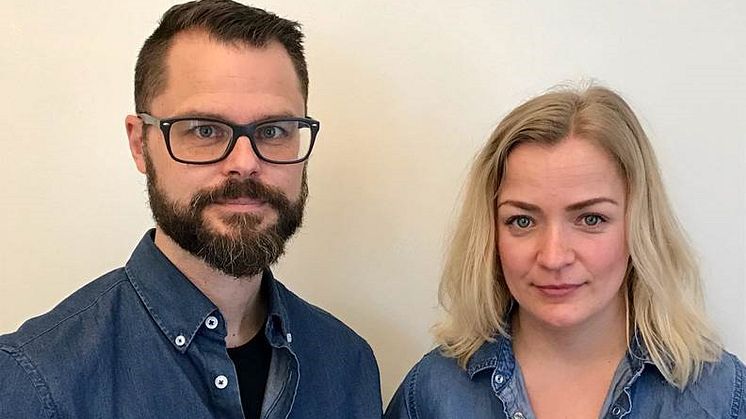 Anki Demred Klinga och Martin Ekholm, utvecklingsledare i Ystads kommun, resonerar kring svaret yes och ställer frågan: If viktigt, then hur? på SETT-mässan i maj.
