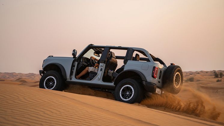 2023_FORD_BRONCO_BADLANDS_16